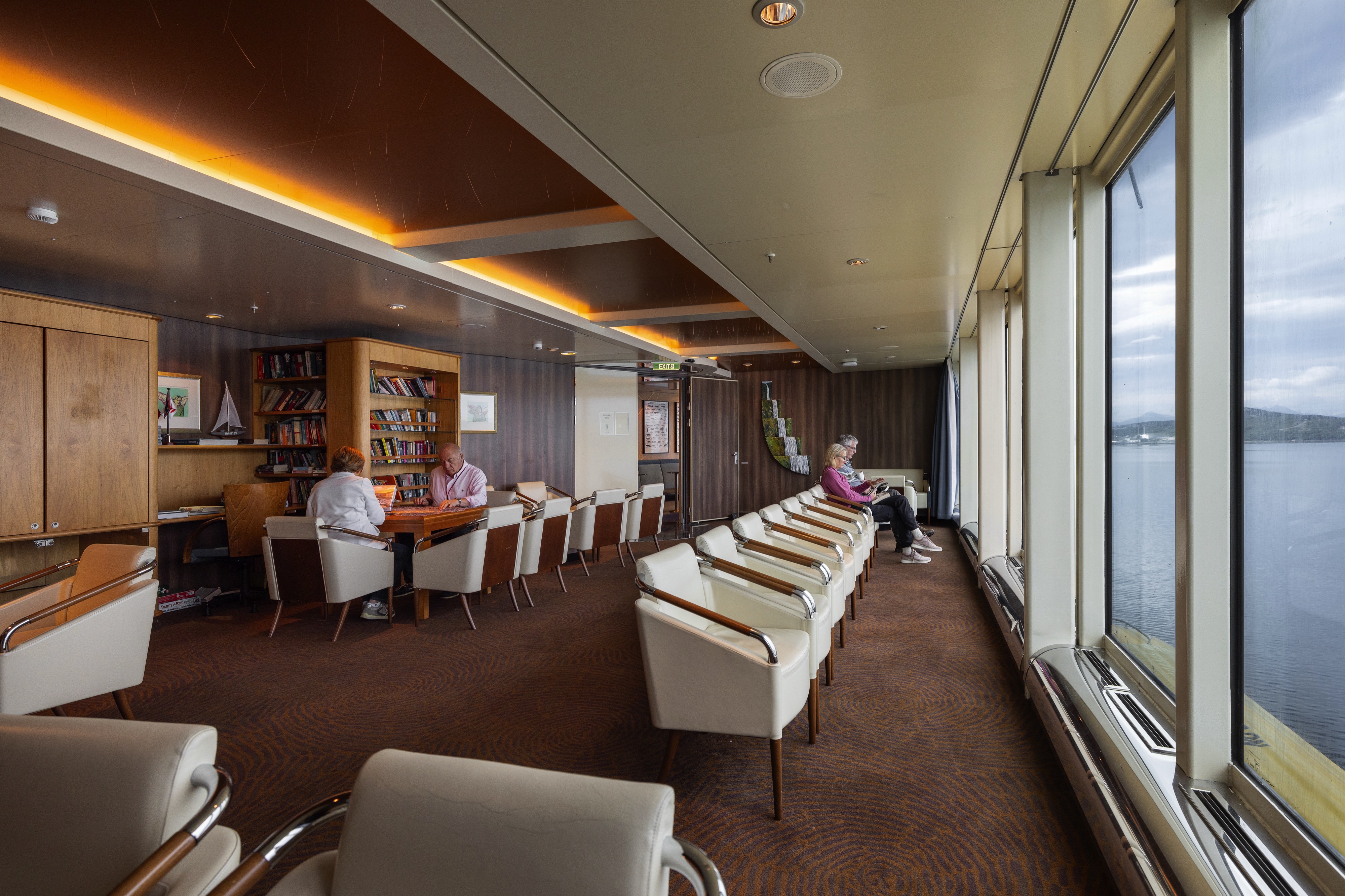 Hurtigruten MS Trollfjord Library ©Espen Mills.jpg